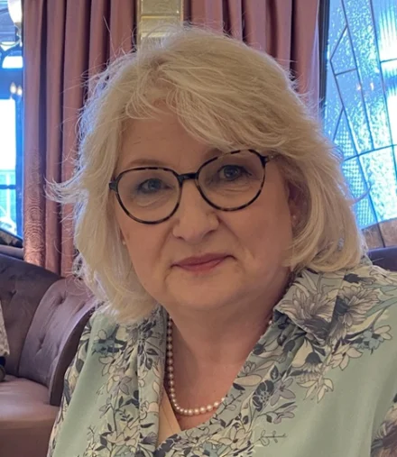 Minister Libby Clark